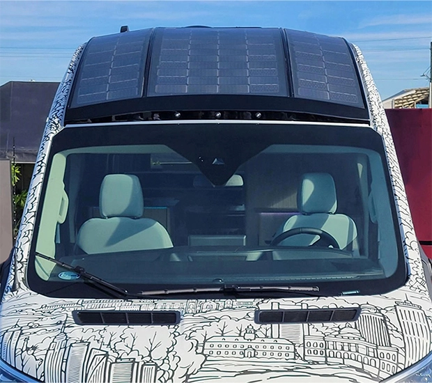 Paneles solares para vehículos ligeros y medianos.
